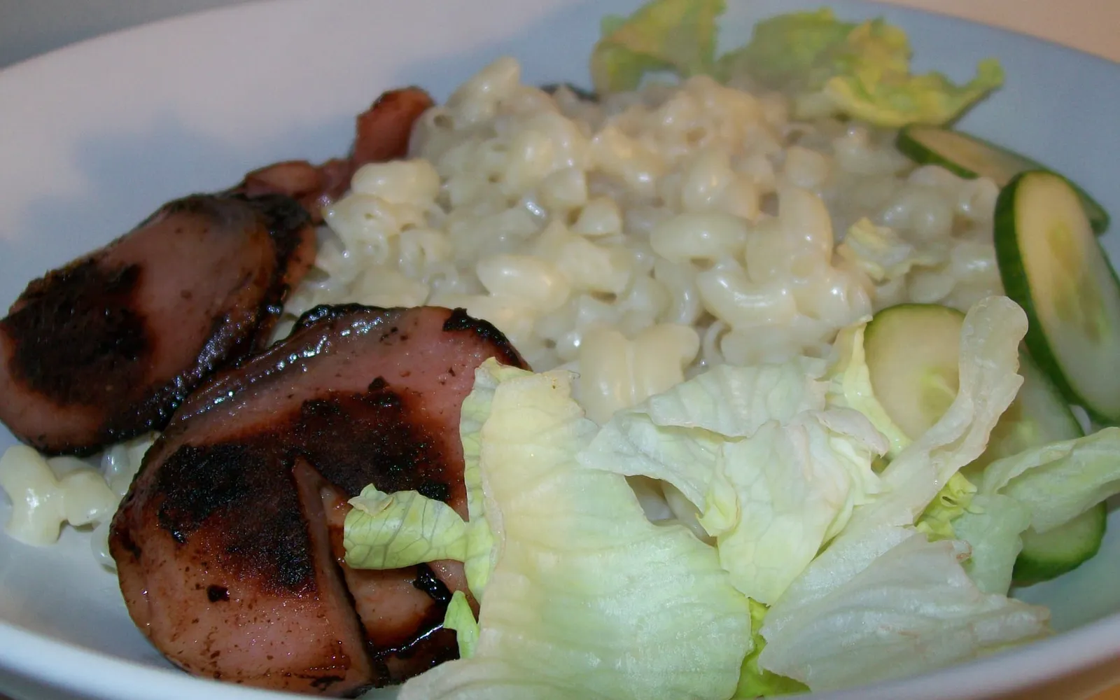 Falukorv och stuvade makaroner